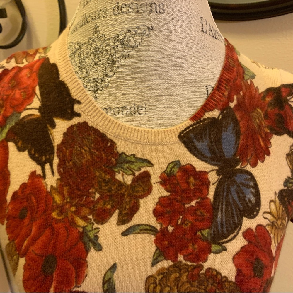 LN VINTAGE BERGDORF GOODMAN 100% CASHMERE SHORT SLEEVE SWEATER. BEAUTIFUL. - Picture 3 of 4
